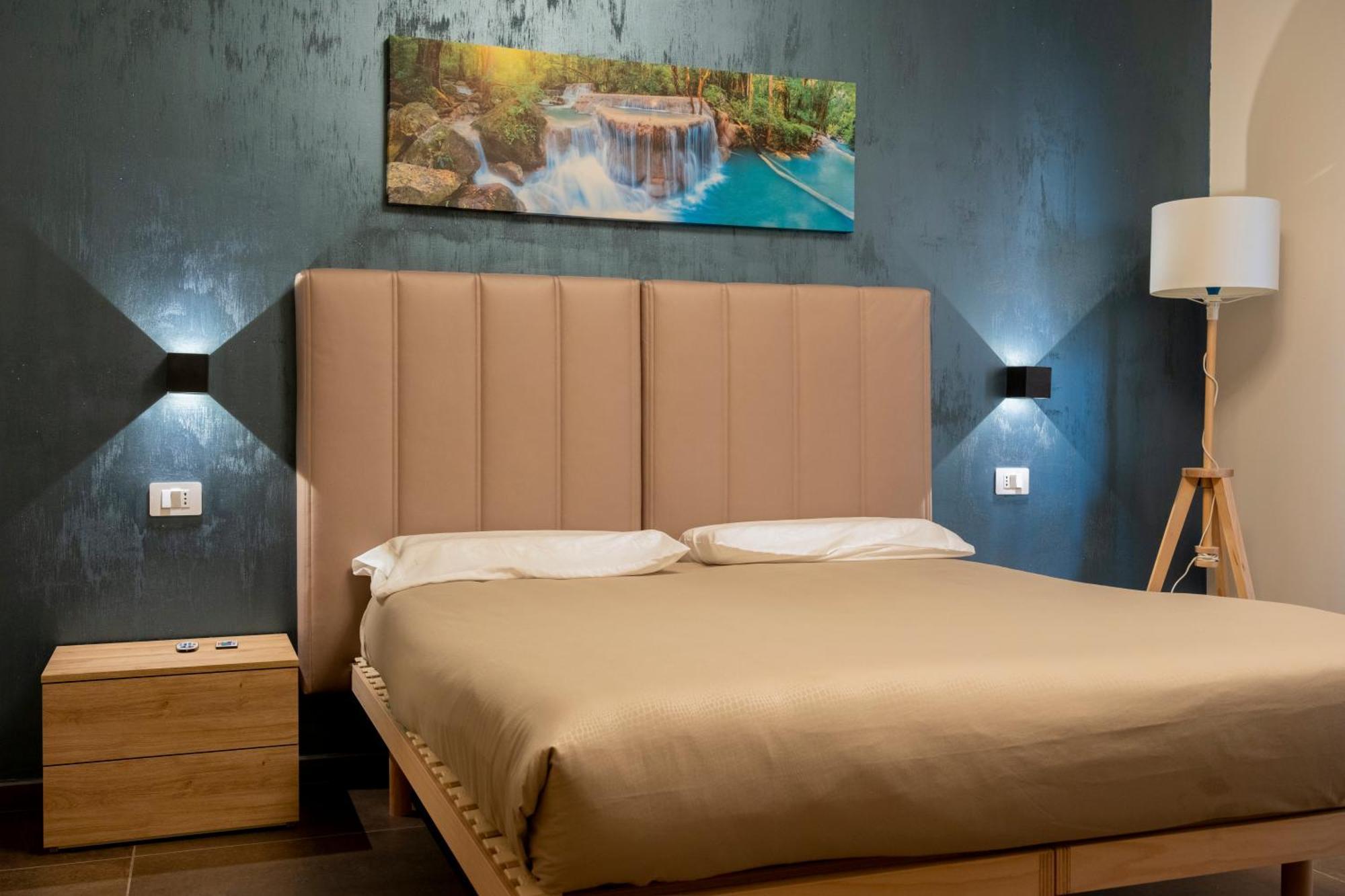 Russ0 Rooms 카탄차로 외부 사진
