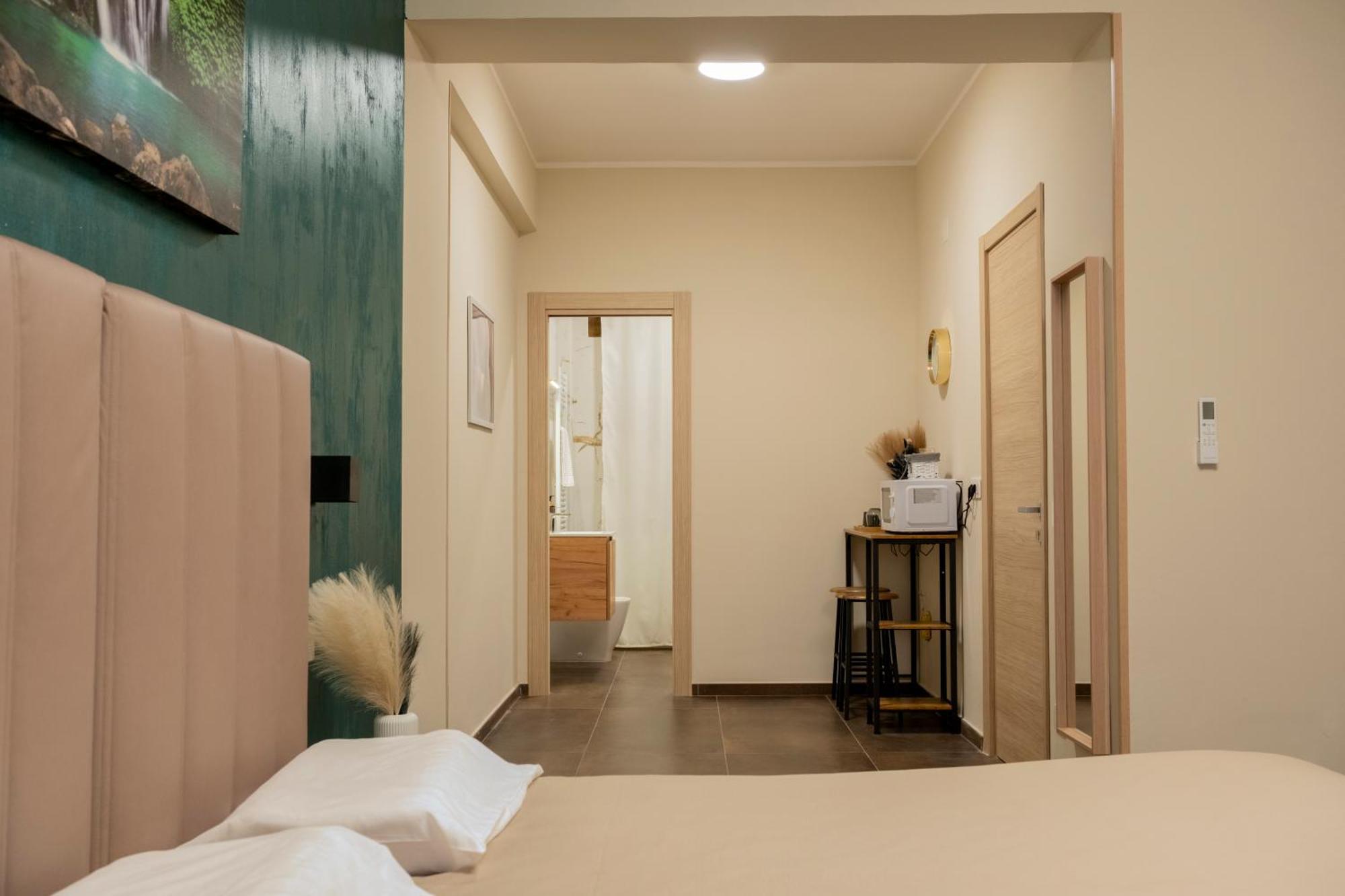 Russ0 Rooms 카탄차로 외부 사진