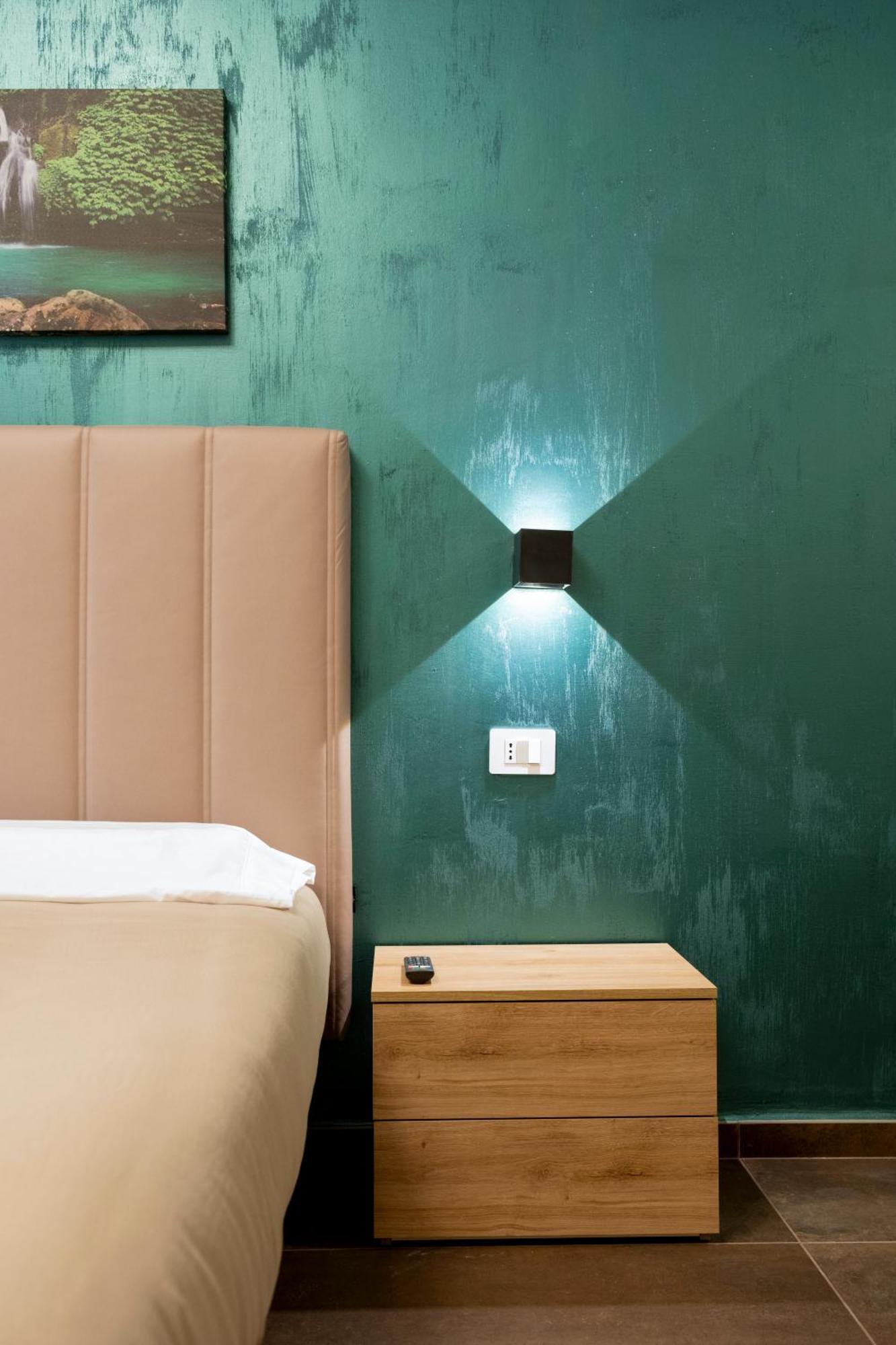 Russ0 Rooms 카탄차로 외부 사진